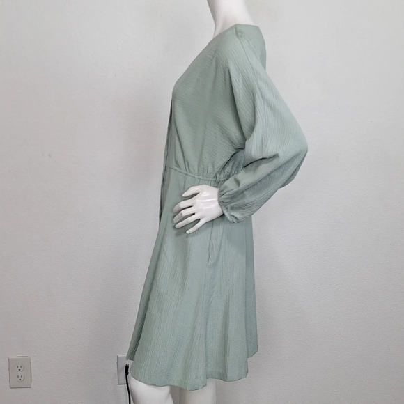 Calvin Klein Sage Green Coquette Preppy V-Neck Button Front Shirt Dress Size 4 - Picture 4 of 10